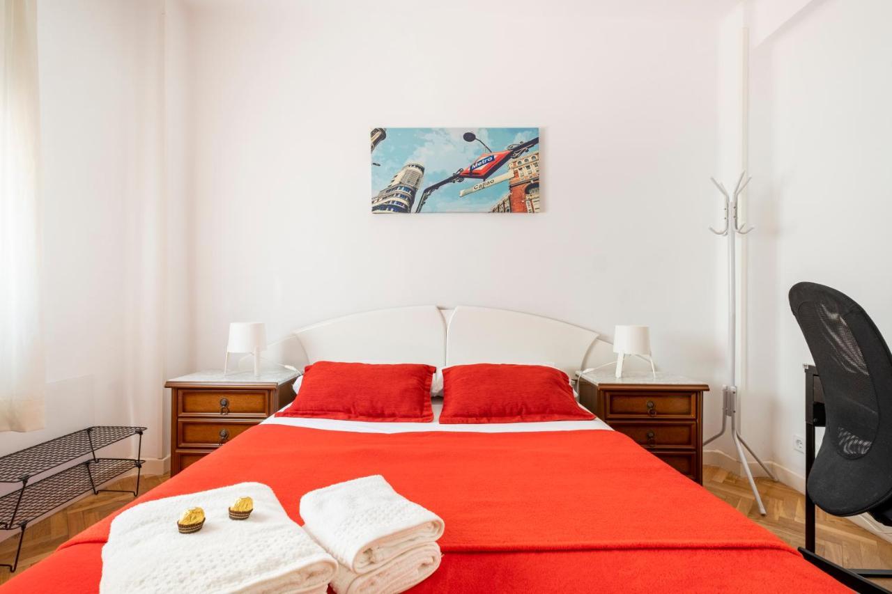 Madrid Center Room Private 7 Minutes Or 4 Metro Stops 外观 照片