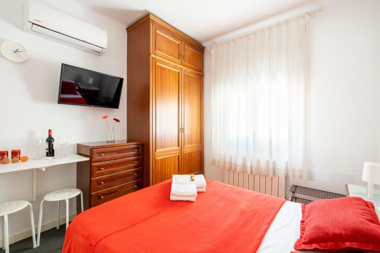 Madrid Center Room Private 7 Minutes Or 4 Metro Stops 外观 照片